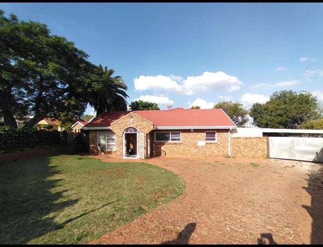 3 BEDROOM HOUSE FOR SALE IN LAUDIUM